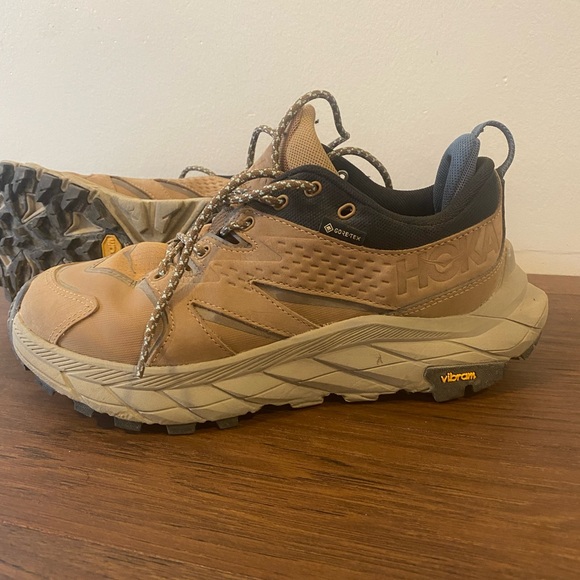 Almost new Hoka hiking boot -low top - Picture 1 of 4